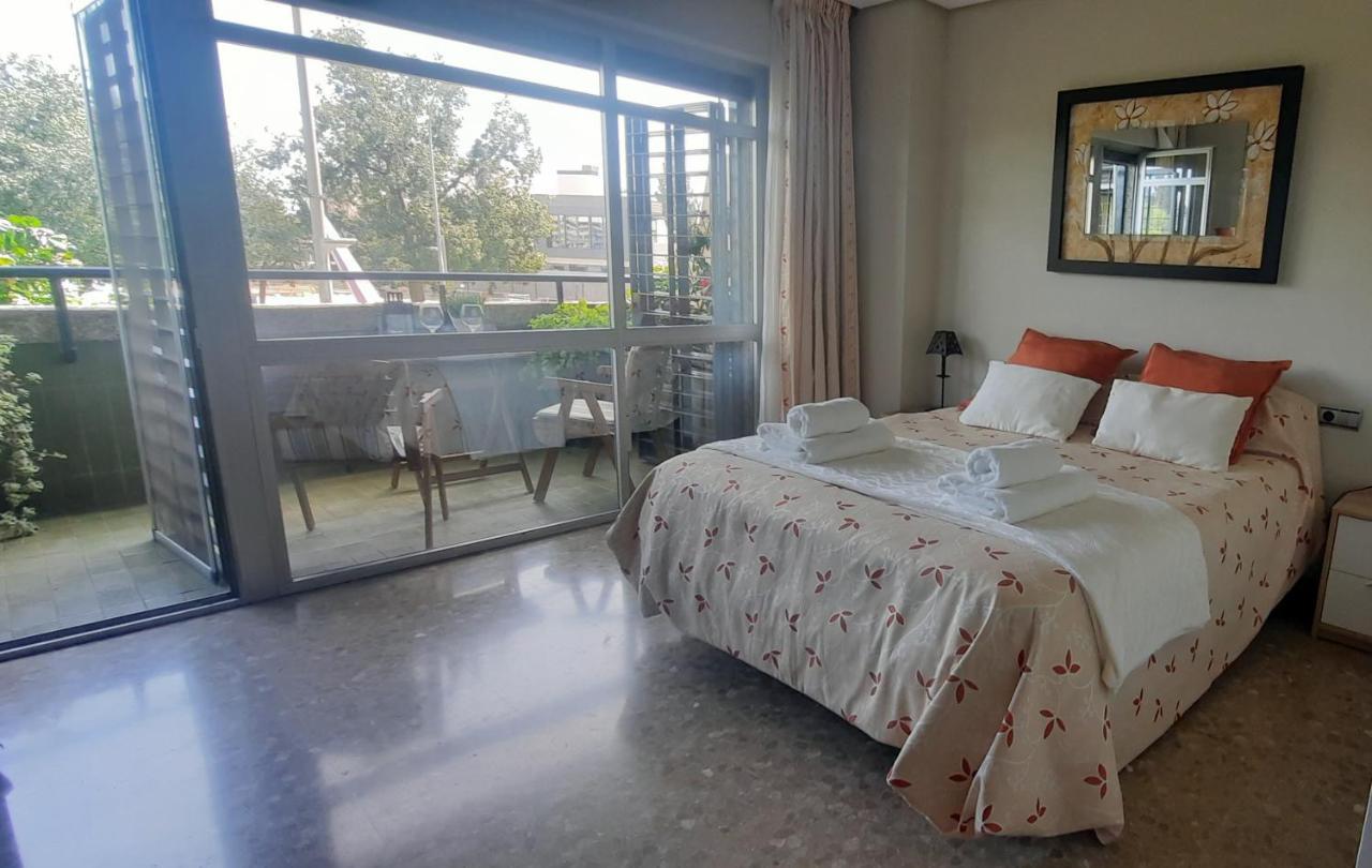 Feria Apartment, Near Plaza Espana Seville Luaran gambar
